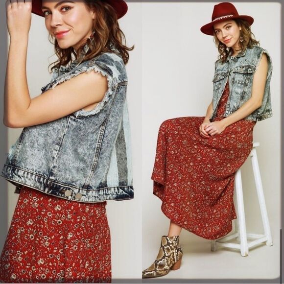 POL Stars & Stripes Distressed Denim Vest - Picture 4 of 14